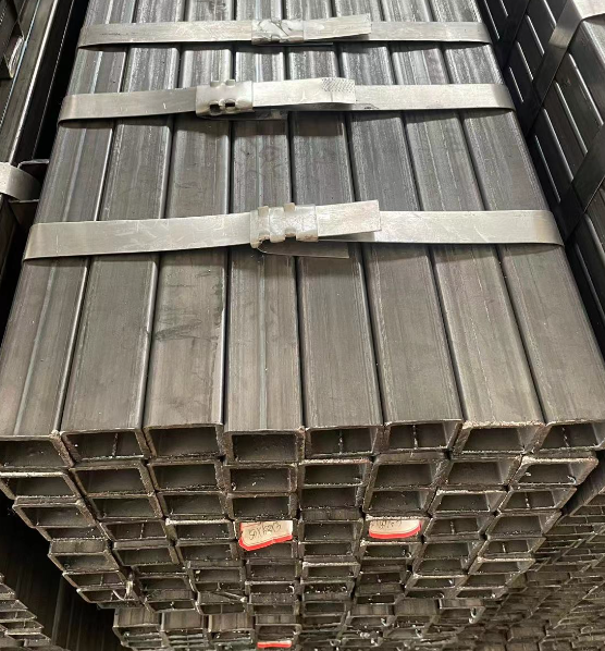 双鸭山工业用梯子 镀锌管焊接梯子 铁梯子方管梯